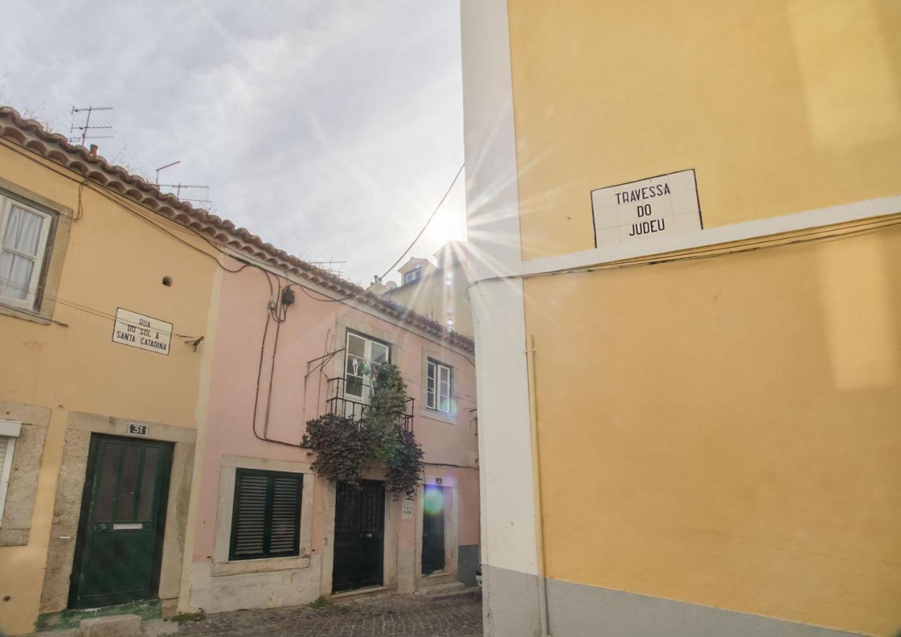 Unique And Stylish Flat In Historic Lisbon Apartment Ngoại thất bức ảnh